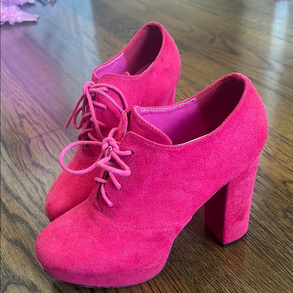 Women's Pink Suede Heeled Shoes